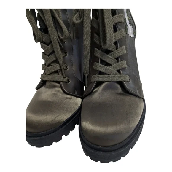 Steve Madden Laurie bootie olive satin Size 7.5 Military combat boot - Picture 3 of 9